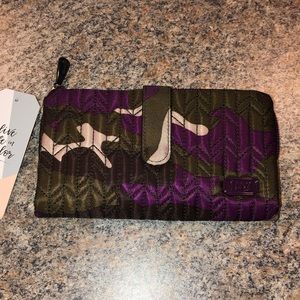 🍁🍂Lug Tram Camo Berry NWT🍁🍂